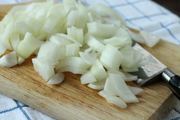 Нарезанный лук