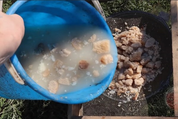 Настой из черного хлеба